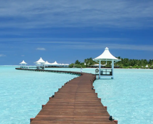 Auf den Malediven Urlaub machen im Wasserbungalow